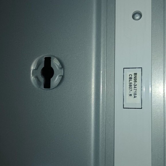 Samsung BN96-34803A/BN96-34804A LED BACKLIGHT STRIPS/BARS - Picture 3 of 7